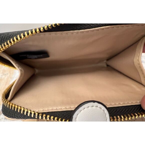 Guess faux leather signature wallet - Picture 4 of 6